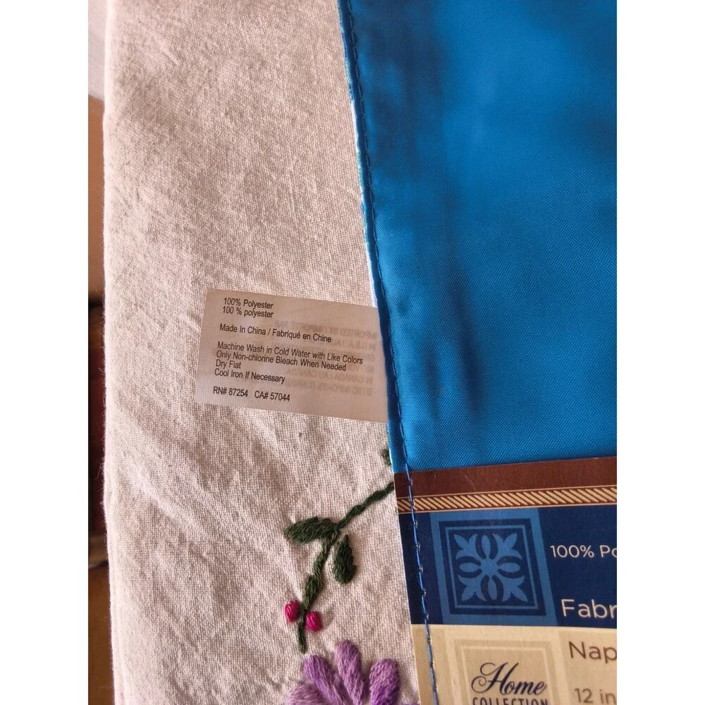 NWT Home Collection Paisley Placemat Set of 2 Camping Picnic Blue Party Reusable
